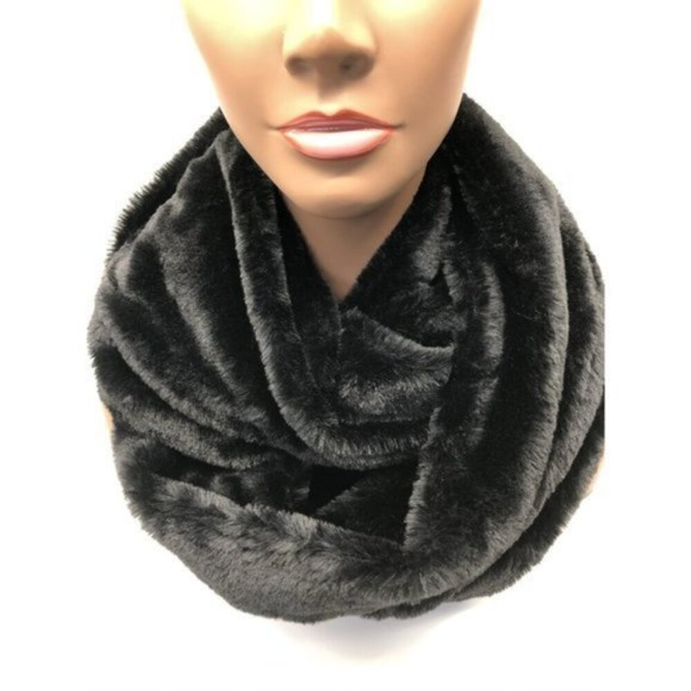 West Loop Women's‎ Infinity Scarf Black